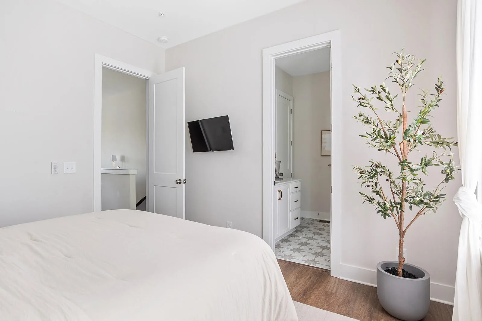 Reynoldstown Luxury Condo & Garage